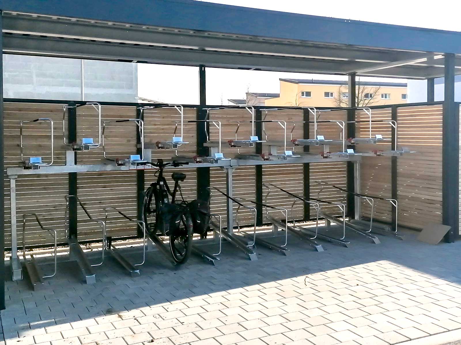 Fahrradparkhaus von Siebau mit Fahrrad-Doppelparker